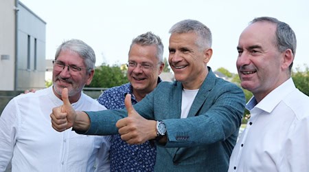 Freie-Wähler-Bundeschef Hubert Aiwanger hat klargestellt: Auch in Sachsen wird es keine politische Zusammenarbeit seiner Partei mit der AfD  geben. (Archivbild) / Foto: Sebastian Willnow/dpa