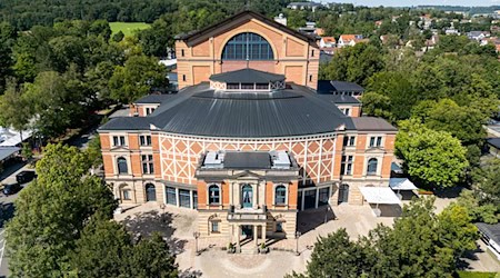 Das Bayreuther Festspielhaus / Foto: Daniel Karmann/dpa