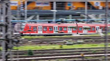 Am Ostbahnhof und in Daglfing wird gebaut. Im S-Bahnverkehr kommt es deswegen zu Einschränkungen. / Foto: Matthias Balk/dpa