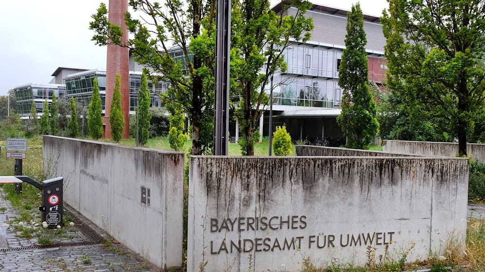 Das Bayerische Landesamt für Umwelt in Augsburg erhält eine neue Leitung. Mit Monika Kratzer leitet künftig erstmals eine Frau die zentrale Umweltfachbehörde des Freistaats. (Archivbild) / Foto: Ulf Vogler/dpa