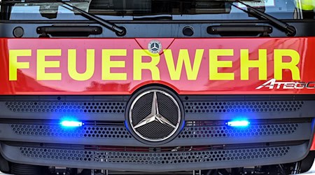 Weil Gas aus einem Auto ausgetreten ist, hat es einen großen Einsatz von Feuerwehr und Rettungsdienst in Würzburg gegeben. (Symbolbild) / Foto: Uli Deck/dpa