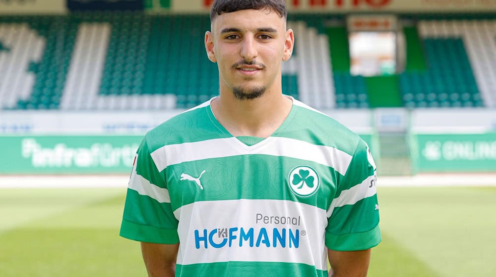 Oualid Mhamdi bleibt bei Greuther Fürth. / Foto: Daniel Löb/dpa