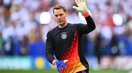 Der Weltmeister von 2014 wendet sich mit emotionalen Worten an seine Fans. / Foto: Tom Weller/dpa