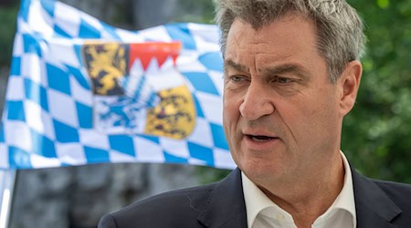 Für CSU-Chef Söder ist klar: Als Minister will er nicht in die Bundespolitik wechseln. (Archivbild) / Foto: Peter Kneffel/dpa