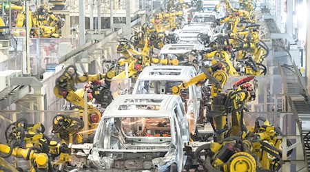 Fertigung bei der chinesischen Elektroautomarke bei Voyah in Wuhan. (Archivbild) / Foto: Xiao Yijiu/Xinhua/dpa