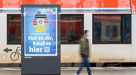 Bayern steht hinter der Preiserhöhung für das Deutschlandticket. (Archivbild) / Foto: Sebastian Gollnow/dpa/dpa-tmn