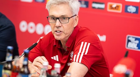 Gordon Herbert geht mit den Bayern-Basketballern als Favorit in die neue Saison. / Foto: Lukas Barth/dpa