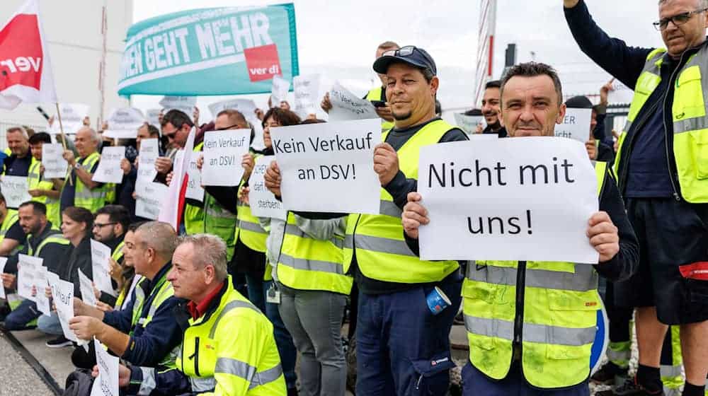 Betriebsräte und Beschäftigte bemängeln laut Verdi vor allem fehlende Kommunikation des Unternehmens. / Foto: Matthias Balk/dpa