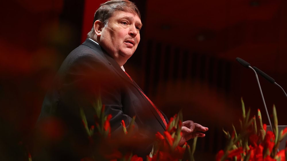 Der CSU-Politiker Bernd Posselt hat eine mögliche Zusammenarbeit der Union mit dem Bündnis Sahra Wagenknecht (BSW) als gefährlichen Holzweg bezeichnet. (Archivbild) / Foto: Karl-Josef Hildenbrand/dpa