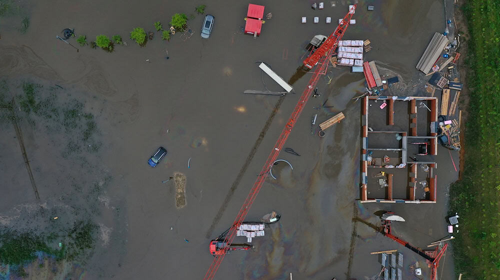 100 Tage nach dem Hochwasser in Bayern sind Tausende Anträge auf Soforthilfen eingegangen. / Foto: Karl-Josef Hildenbrand/dpa