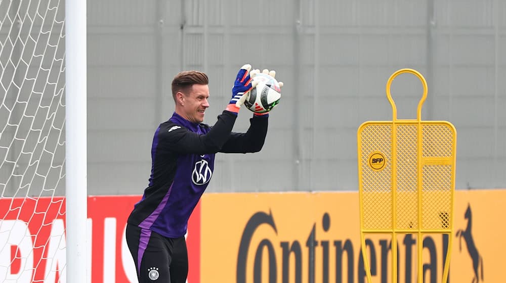 Die neue Nummer eins beim Training: Marc-André ter Stegen. / Foto: Daniel Karmann/dpa