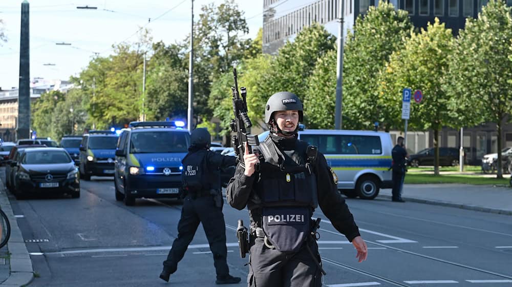 Polizeieinsatz nach der Schießerei in München / Foto: Simon Sachseder/dpa