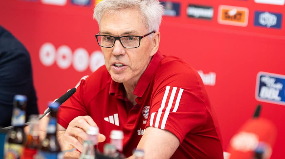 Neu-Trainer Gordon Herbert soll den FC Bayern auch international an die Spitzengruppen heranführen. / Foto: Lukas Barth/dpa