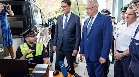 Bayerns Innenminister Joachim Herrmann (CSU) fordert vom Bund ein härteres Durchgreifen in Sachen illegaler Migration. / Foto: Matthias Balk/dpa