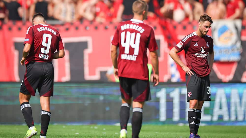 Frust pur bei den Spielern des 1. FC Nürnberg. / Foto: Daniel Karmann/dpa