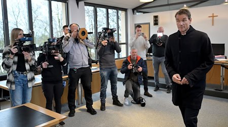 Jens Lehmann vor dem Amtsgericht in Starnberg. (Archivbild) / Foto: Peter Kneffel/dpa