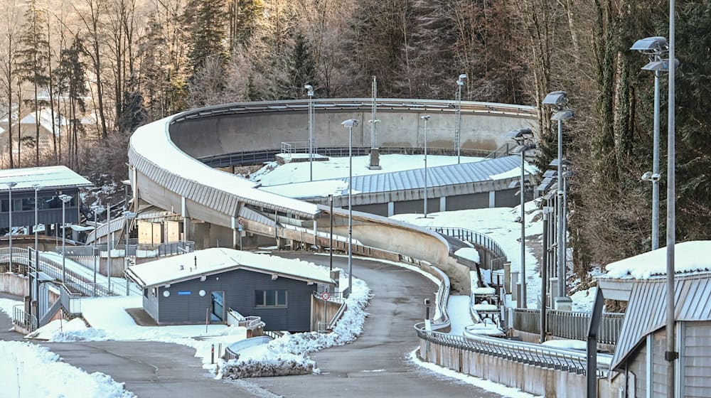 Der Eiskanal am Königssee soll rechtzeitig zur Olympia-Saison wieder saniert sein. / Foto: Tobias Hase/dpa