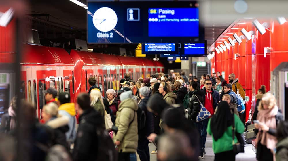 Die Münchner S-Bahn war am Freitagmorgen von einer massiven Störung betroffen.  / Foto: Lukas Barth/dpa