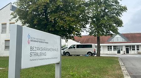 Vier Männer sind am 17. August im niederbayerischen Straubing aus einer geschlossenen Klinik entflohen - nun wurden auch die letzten beiden wieder gefasst.  / Foto: Ute Wessels/dpa