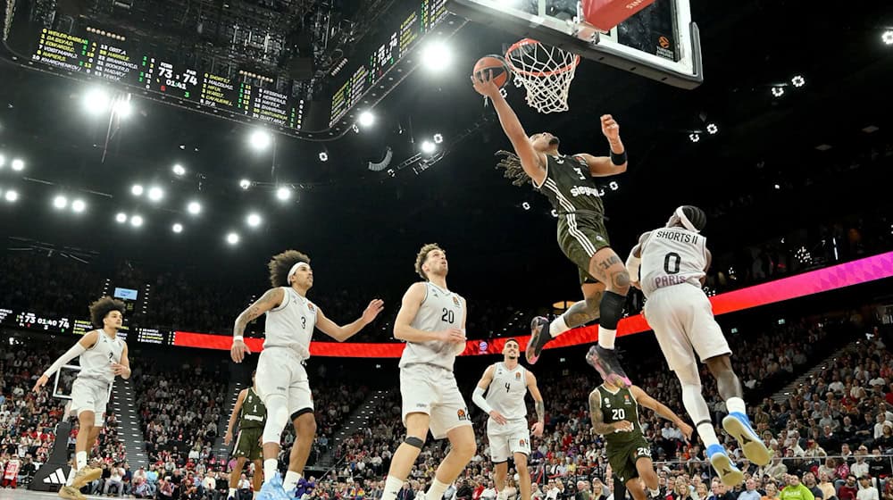 Carsen Edwards glänzte gegen Paris mit 32 Punkten als Topscorer. / Foto: Peter Kneffel/dpa