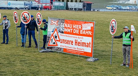 Anwohner sorgen sich um die Zerstörung der Natur durch den Neubau. (Archivfoto)  / Foto: Uwe Lein/dpa