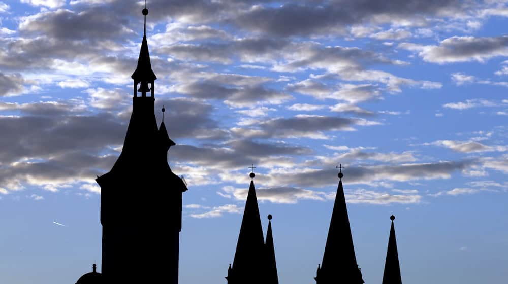 Die Silhouette von Würzburg, Ort des Katholikentages 2026 (Archivbild).  / Foto: Karl-Josef Hildenbrand/dpa