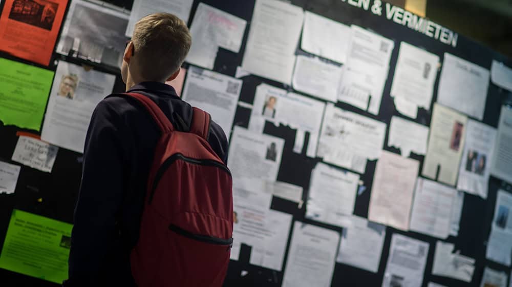 Die Wohnungssuche ist für Studierende eine Herausforderung. (Symbolbild) / Foto: Matthias Balk/dpa/dpa-tmn