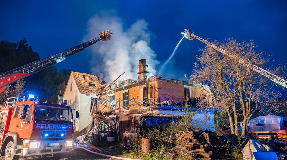 Nach der Explosion eines Hauses in Unterfranken mit einem Toten wurde nun die Leiche obduziert. / Foto: News5 / Ferdinand Merzbach/NEWS5/dpa