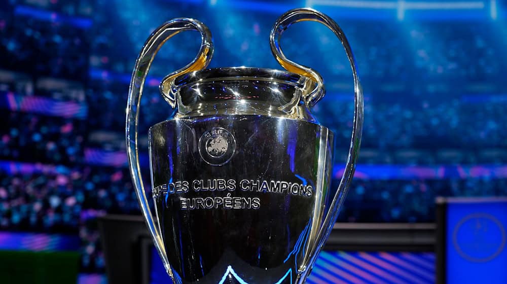 Diesen Pokal wollen in der Champions League alle gewinnen. / Foto: Gregorio Borgia/AP/dpa