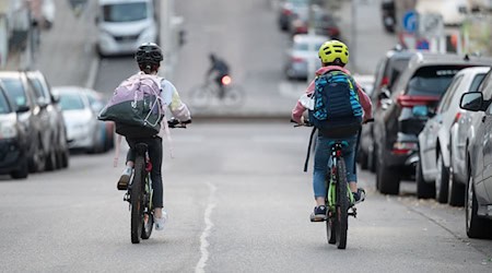 Polizeipräsidium Mittelfranken: Viele Kinder in der Stadt können nicht oder nicht ausreichend gut Radfahren. (Archivbild) / Foto: Marijan Murat/dpa