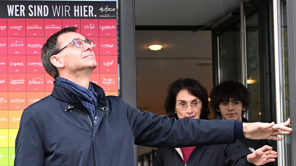 Die konservative ÖVP unter Landeschef Markus Wallner bleibt trotz Zugewinnen der rechten FPÖ stärkste Kraft bei der Landtagswahl in Vorarlberg, Österreich. / Foto: Barbara Gindl/APA/dpa