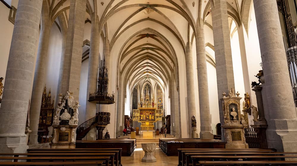 Im Zuge der Sanierung wurde der Innenraum des Doms restauriert. / Foto: Lennart Preiss/dpa