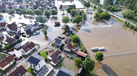 Wer zahlt für die Hochwasserschäden? Der Streit geht weiter. (Archivbild) / Foto: Sven Hoppe/dpa