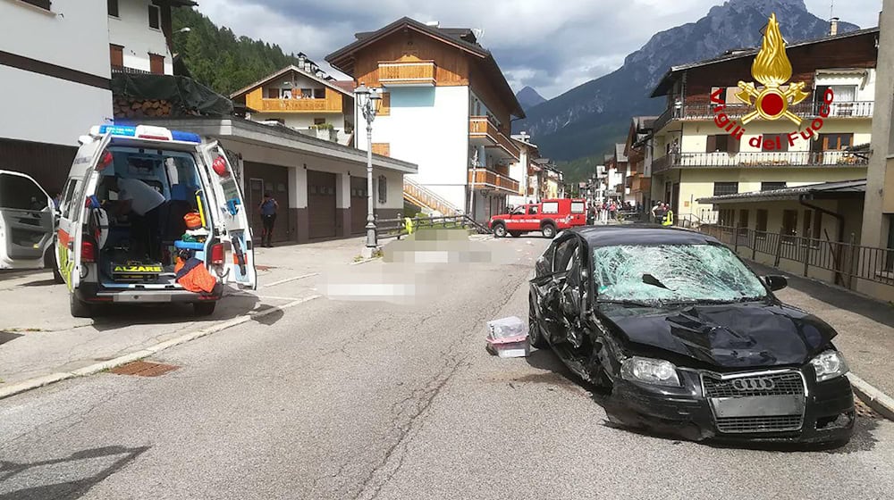 Drei Menschen starben bei einem Unfall - ein Gericht bestätigte nun das Strafmaß gegen die Fahrerin (Handout) / Foto: -/Vigili del fuoco/dpa