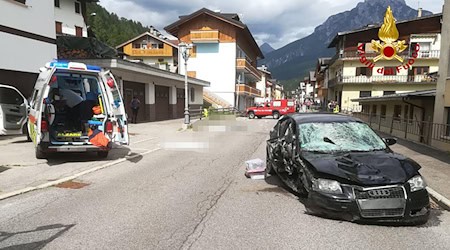 Drei Menschen starben bei einem Unfall - ein Gericht bestätigte nun das Strafmaß gegen die Fahrerin (Handout) / Foto: -/Vigili del fuoco/dpa