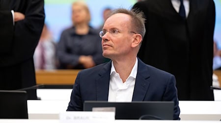 Der frühere Wirecard-Vorstandschef Markus Braun steht zusammen mit zwei weiteren ehemaligen Wirecard-Managern seit Dezember 2022 vor Gericht. / Foto: Sven Hoppe/dpa