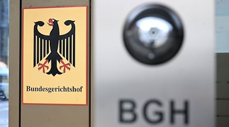 Der Bundesgerichtshof hatte schon 2021 bestimmte Klauseln bei Banken und Sparkassen für unwirksam erklärt. (Archivbild) / Foto: Uli Deck/dpa