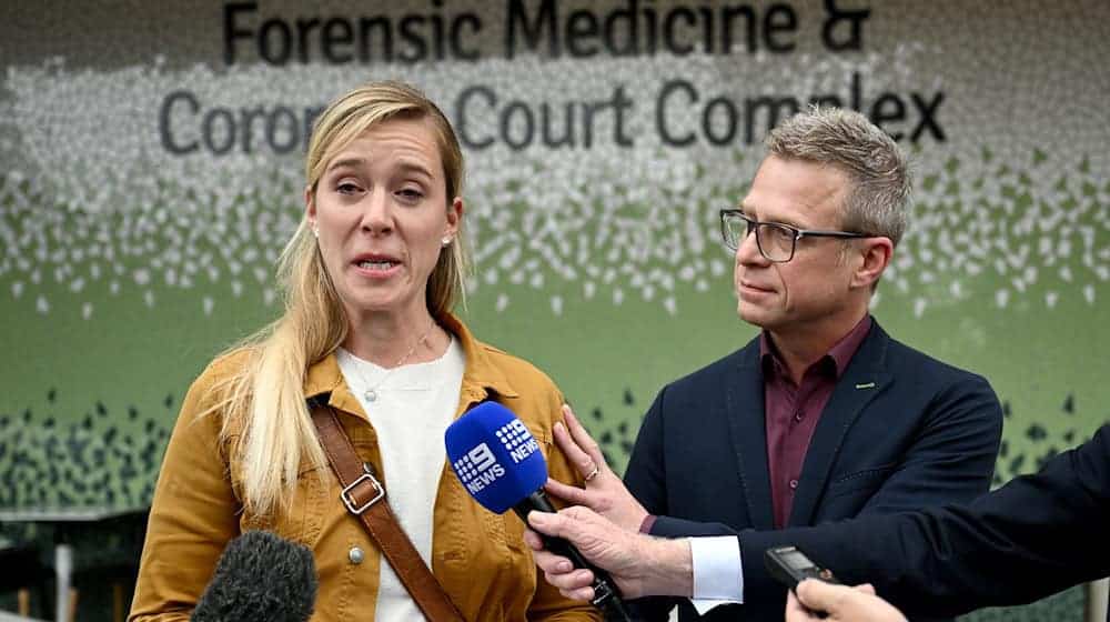 Simone Strobels Schwester erzählte unter Tränen von ihrer Verzweiflung.  / Foto: Bianca De Marchi/AAP/dpa