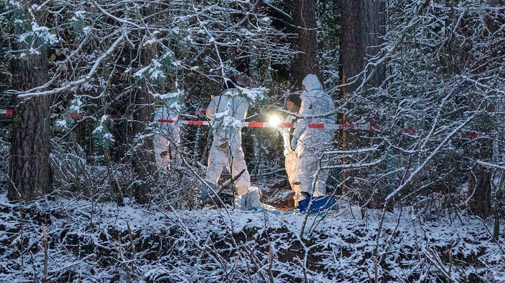 Der Verdächtige sitzt in Untersuchungshaft und schweigt zu den Vorwürfen. (Archivbild) / Foto: Lars Haubner/NEWS5/dpa