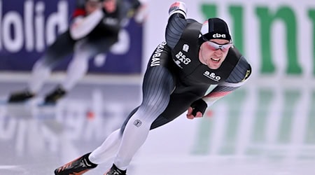 Muss wegen einer Muskelverletzung auf die ersten beiden Saison-Weltcups verzichten: Hendrik Dombek. / Foto: Peter Kneffel/dpa