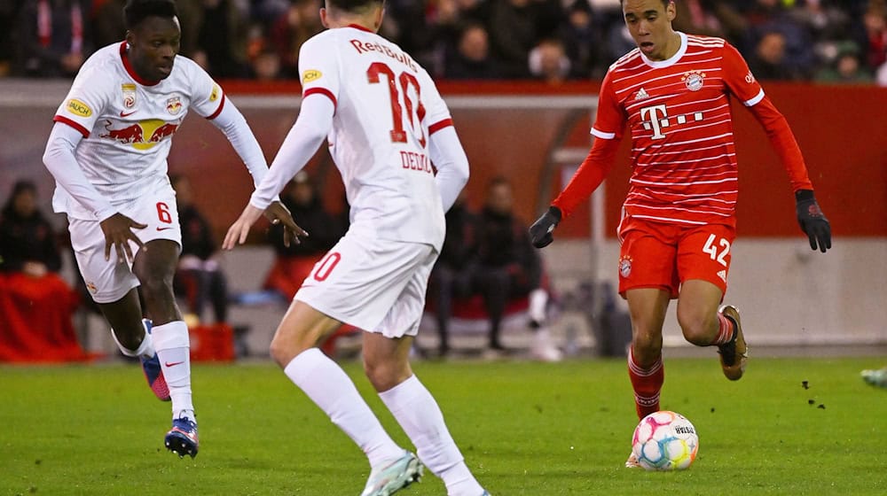 Sie spielen wieder gegeneinander: Der FC Bayern von Musiala (r) und RB Salzburg. / Foto: Angelika Warmuth/dpa