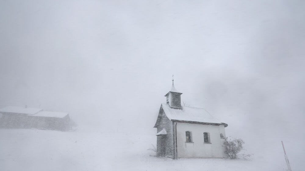 Winterwetter am ersten Adventswochenende: In den höheren Lagen kann es in Bayern schneien. (Archivbild) / Foto: Karl-Josef Hildenbrand/dpa