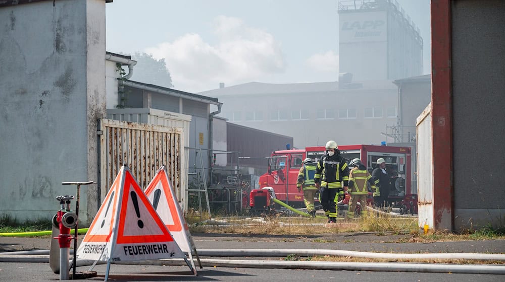 Nach dem verheerenden Brand eines Fabrikgebäudes in Wunsiedel verlegt der Kabelhersteller Pfisterer seine Produktion dauerhaft nach Tschechien. / Foto: Daniel Vogl/dpa