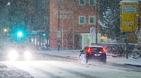 Nach kräftigen Schneefällen starten dieses Wochenende die ersten bayerischen Skigebiete den Betrieb. (Archivbild) / Foto: Sebastian Pieknik/NEWS5/dpa