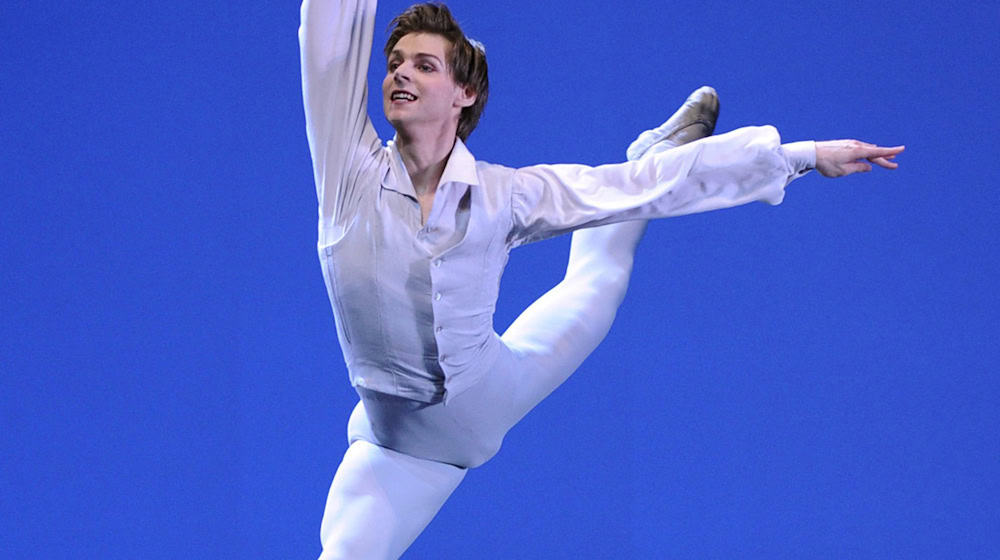 Der prominente Balletttänzer Wladimir Schkljarow ist in St. Petersburg nach Angaben des Mariinski-Theaters auf tragische Weise ums Leben kommen. (Archivbild) / Foto: Rainer Jensen/dpa