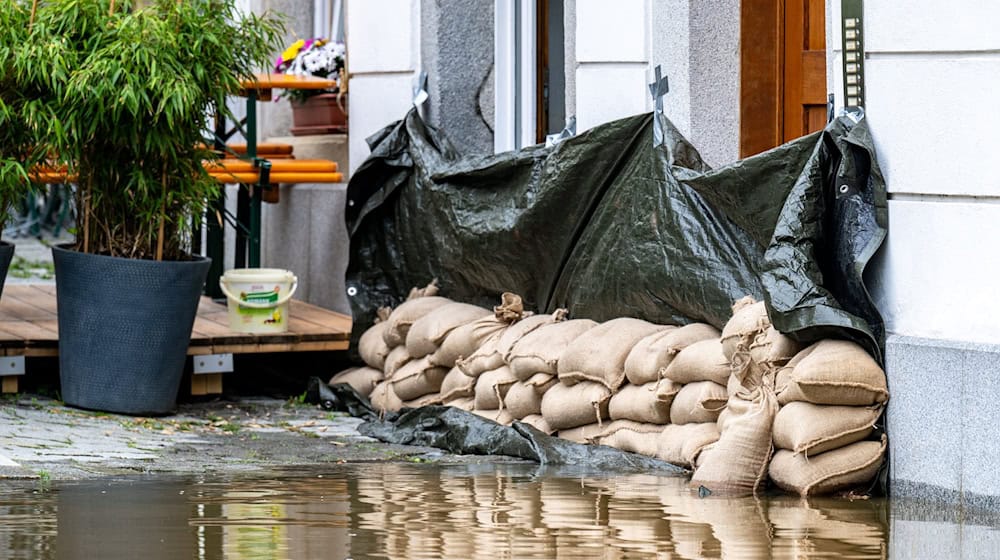 Das Hochwasser sorgte für schwere Schäden. / Foto: Armin Weigel/dpa