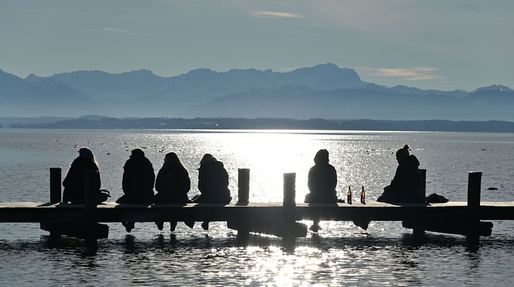 Schöne Landschaft zieht Wohlstand an - für den Landkreis Starnberg bestehen hier keine Zweifel. (Archivbild) / Foto: Katrin Requadt/dpa