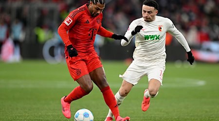 Serge Gnabry (l) trainiert wieder mit der Münchner Mannschaft. / Foto: Sven Hoppe/dpa