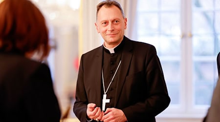 Versichert eine Aufarbeitung von Missbrauchsfällen in der katholischen Kirche: Bambergs Erzbischof Herwig Gössl. (Archivbild) / Foto: Daniel Löb/dpa