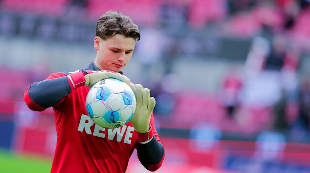 Jonas Urbig soll laut Spekulationen zum FC Bayern München wechseln. / Foto: Rolf Vennenbernd/dpa